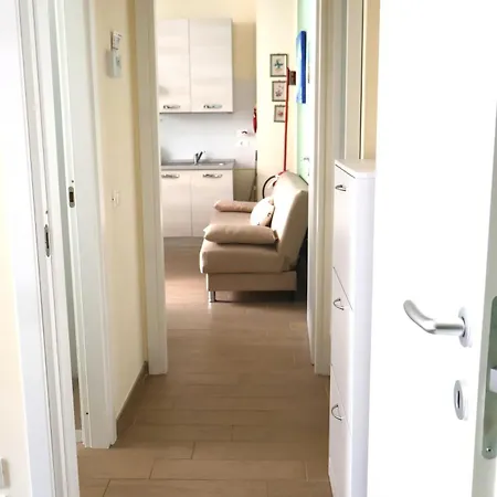 Lungomare Urban Apartment