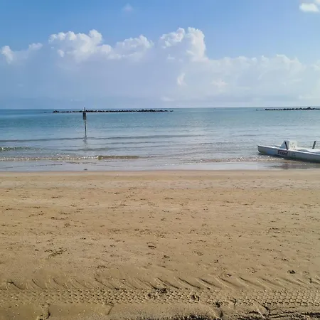 Lungomare Urban Apartment